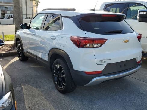 Used 2023 Chevrolet TrailBlazer LT w/ Convenience Package image 3