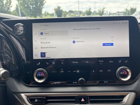 Used 2025 Lexus RX 350 Premium w/ Convenience Package AWD/4WD image 24