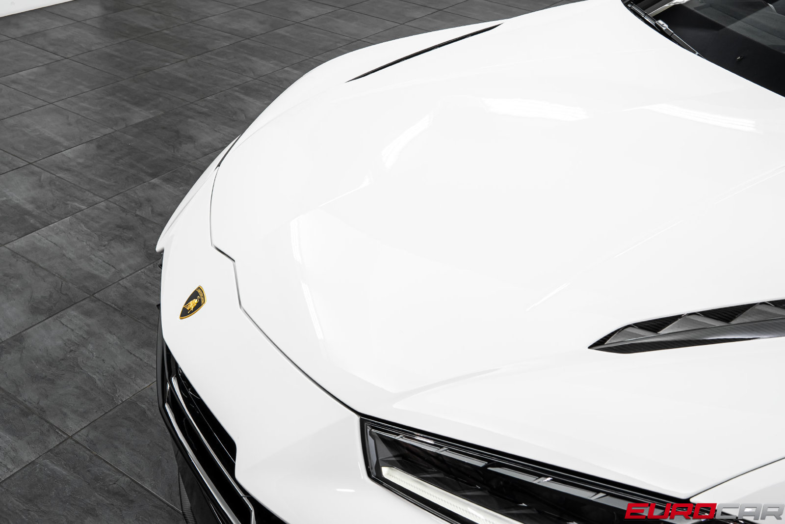 Used 2023 Lamborghini Urus Performante AWD/4WD image 9