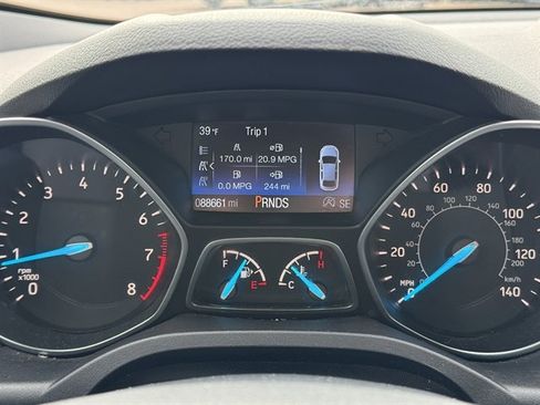 Used 2018 Ford Escape SEL image 15