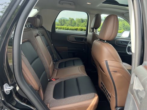 Used 2025 Ford Bronco Sport Outer Banks w/ Outer Banks Tech Package+ AWD/4WD image 21
