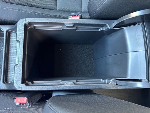 Used 2024 Honda CR-V EX image 25