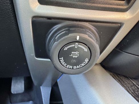 Used 2020 Ford F250 Lariat AWD/4WD image 38