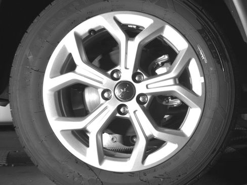 Used 2025 Jeep Compass Latitude image 15