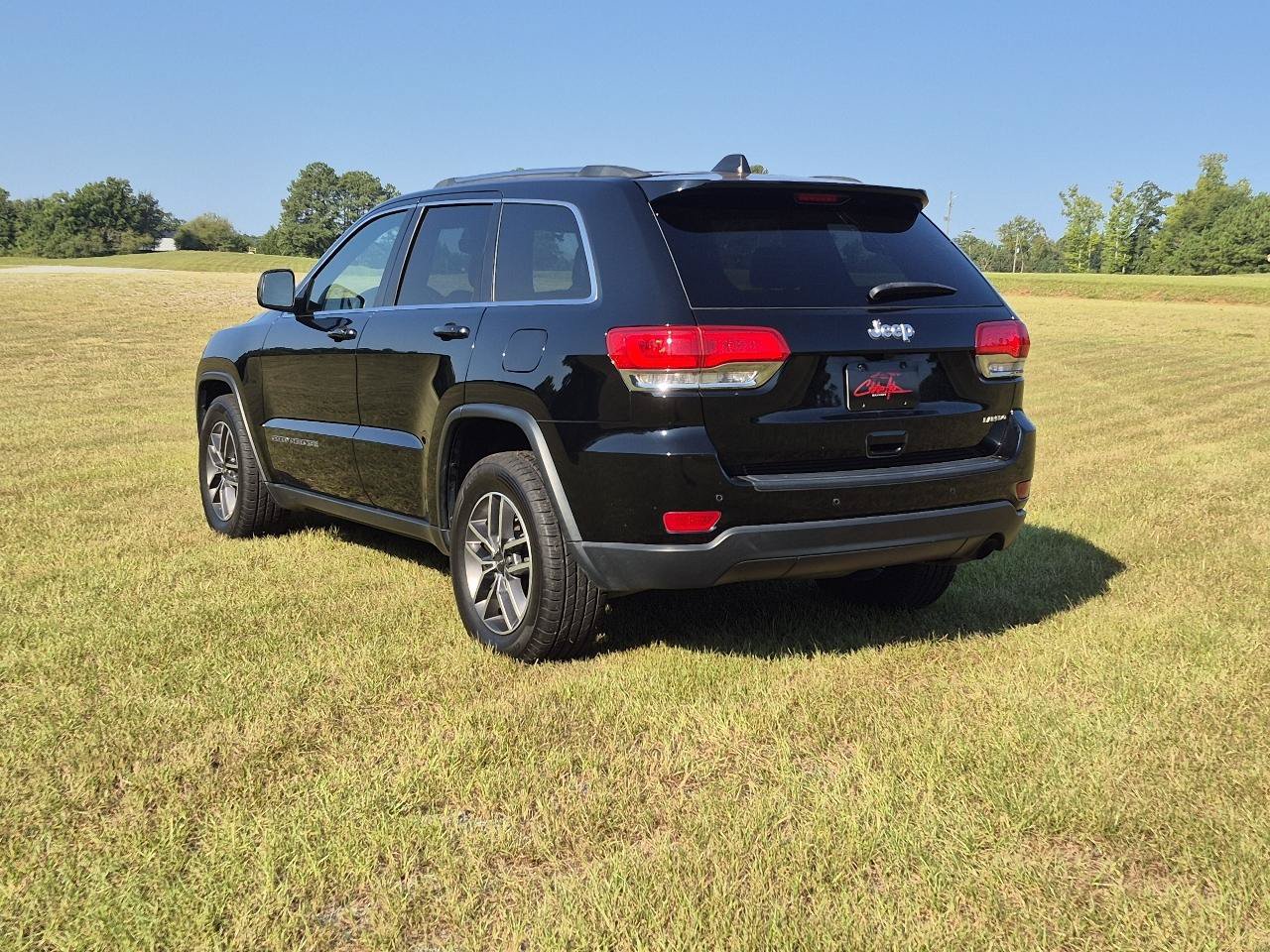 Used 2019 Jeep Grand Cherokee Laredo w/ Laredo X Package RWD image 7