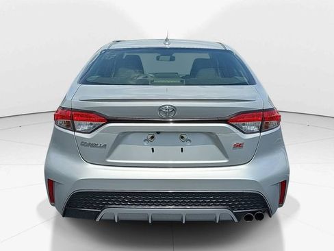 Used 2022 Toyota Corolla SE w/ Carpet Mat Package (TMS) FWD image 4