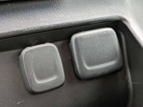 Used 2018 Chevrolet Tahoe LS w/ Enhanced Driver Alert Package RWD image 23