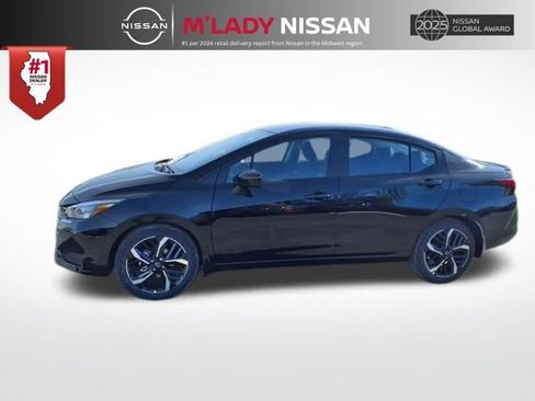 New 2025 Nissan Versa SR w/ Trunk Package image 4