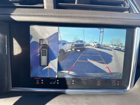 Used 2023 GMC Yukon Denali image 25