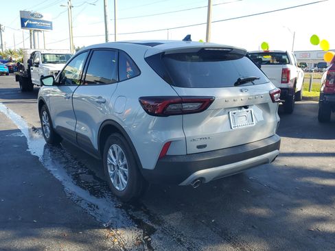 New 2026 Ford Escape Active FWD image 8