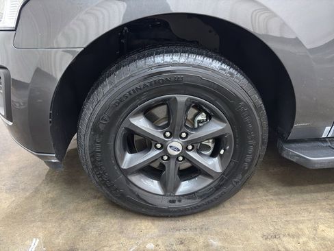 Used 2021 Ford Expedition Max XLT image 12