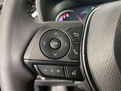 Used 2023 Toyota RAV4 XLE image 18