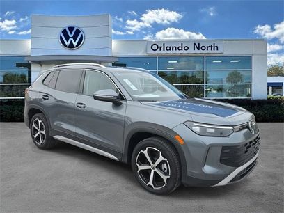 New 2025 Volkswagen Tiguan SE