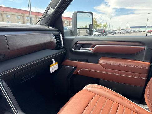 New 2026 GMC Sierra 3500 Denali Ultimate image 16