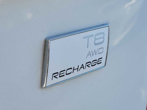 Certified 2023 Volvo XC90 T8 Plus w/ Protection Package Premier image 28