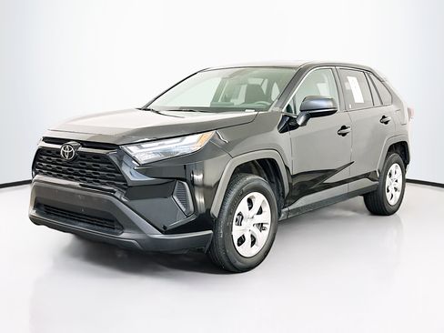 Used 2024 Toyota RAV4 LE image 3
