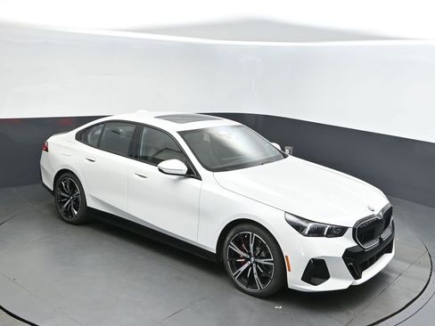 New 2026 BMW 530i w/ M Sport Package image 29