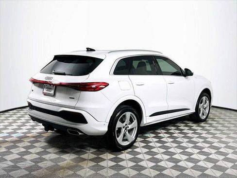 Certified 2025 Audi Q5 Premium w/ Premium Plus AWD/4WD image 7