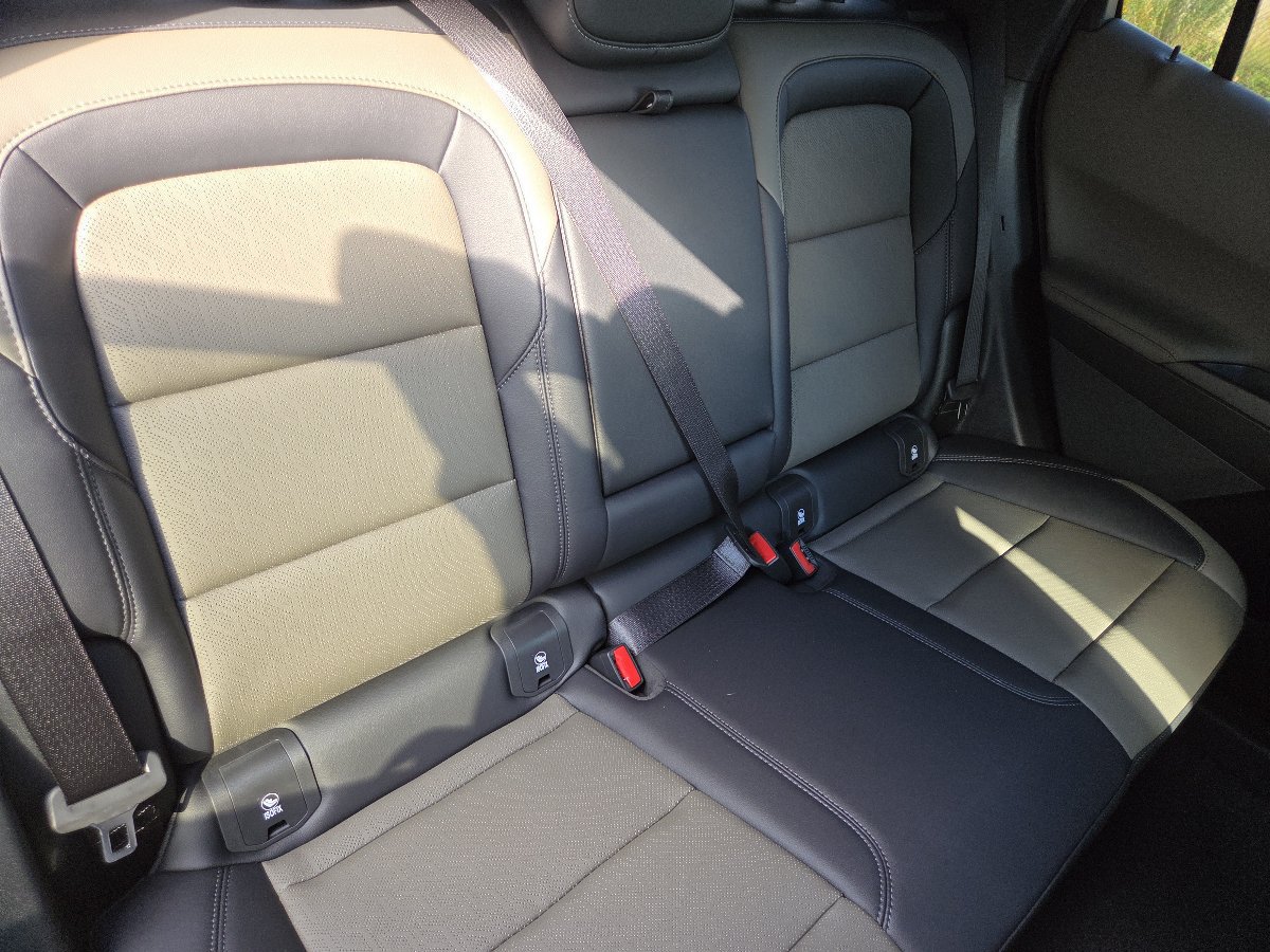 New 2027 Chevrolet Equinox LT w/ Convenience Package II FWD image 26