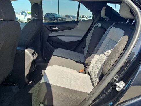 Used 2023 Chevrolet Equinox LS w/ LS Convenience Package FWD image 24