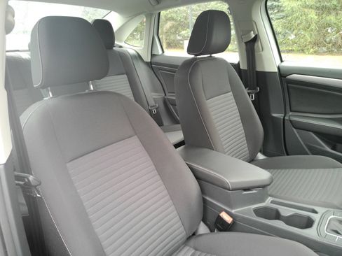 Used 2023 Volkswagen Jetta S FWD image 17