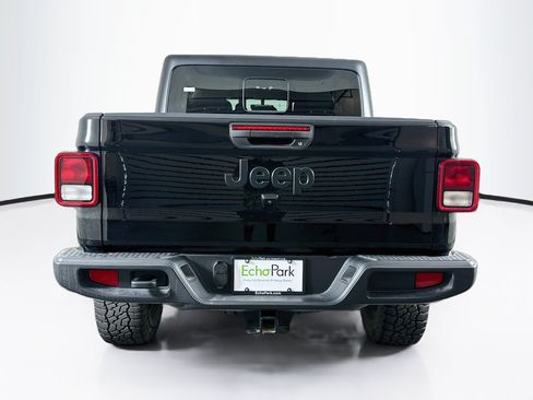 Used 2023 Jeep Gladiator Sport AWD/4WD image 7