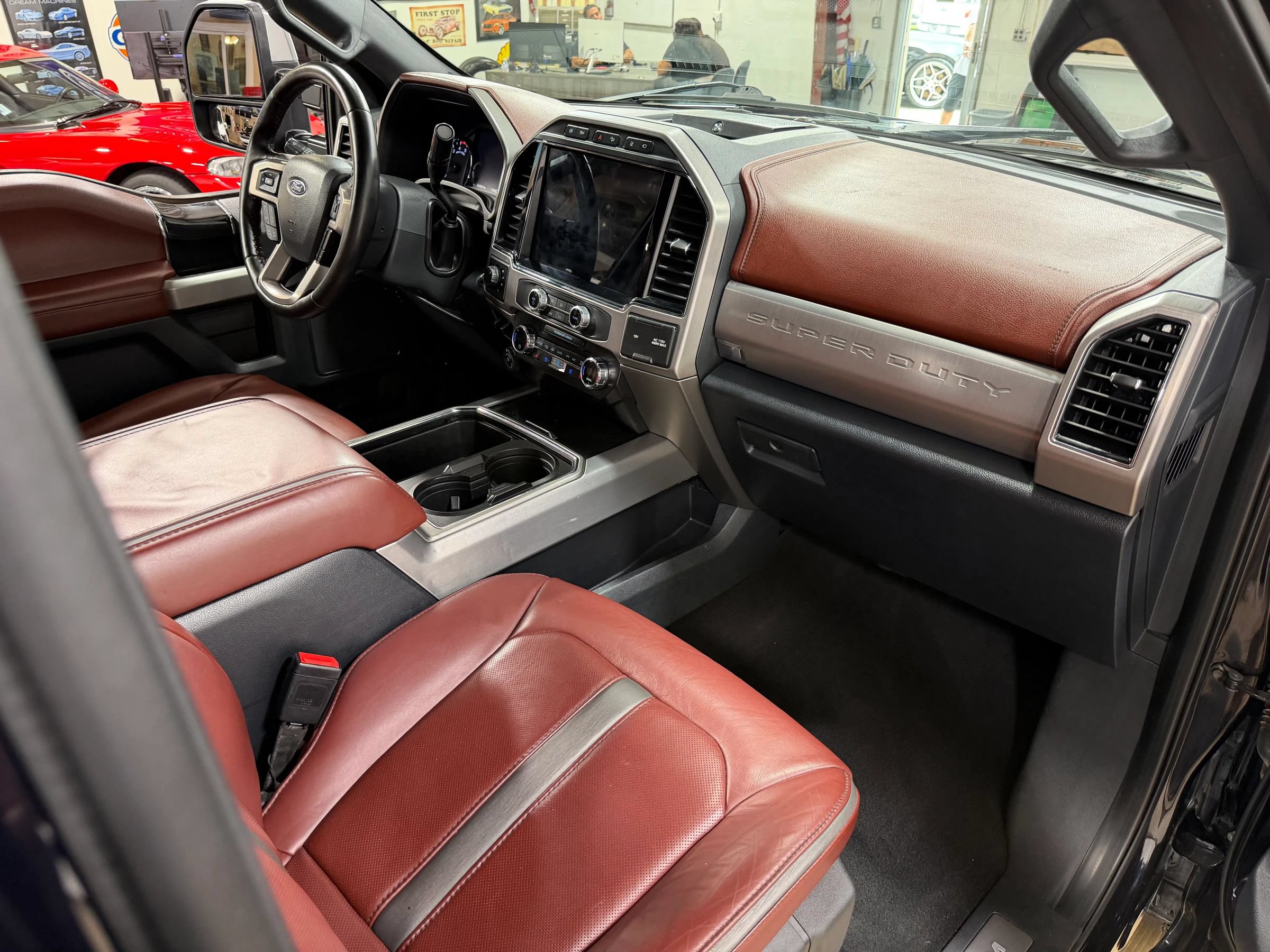 Used 2022 Ford F250 Platinum AWD/4WD image 21