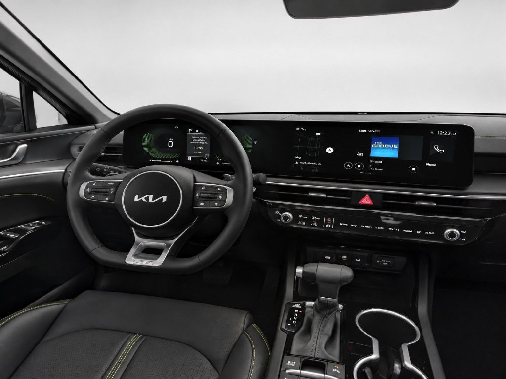 Certified 2026 Kia K5 GT FWD image 35