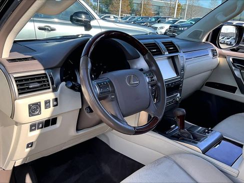 Used 2015 Lexus GX 460 image 14