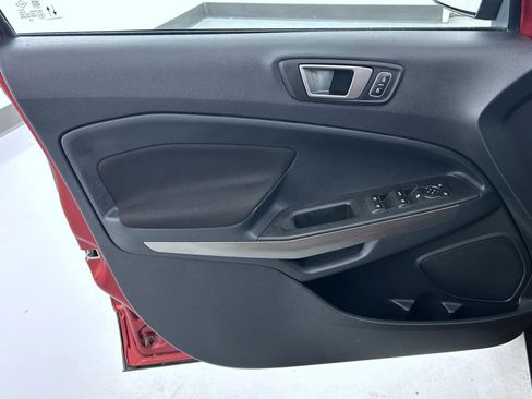 Used 2020 Ford EcoSport SE w/ SE Convenience Package image 9