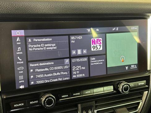 Used 2020 Porsche Macan AWD/4WD image 28