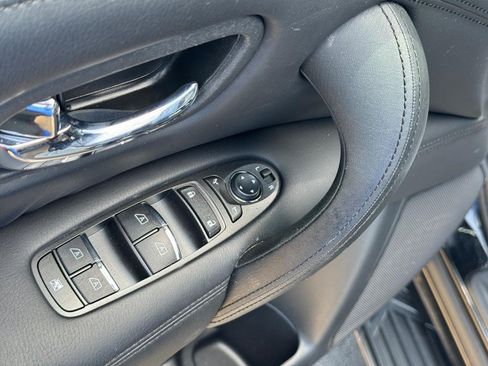 Used 2023 Nissan Armada SL w/ Midnight Edition Package AWD/4WD image 18