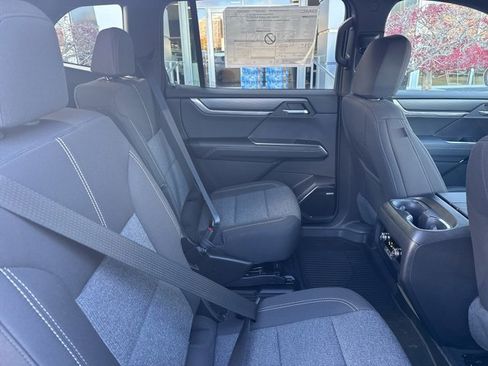 New 2026 GMC Acadia Elevation image 32