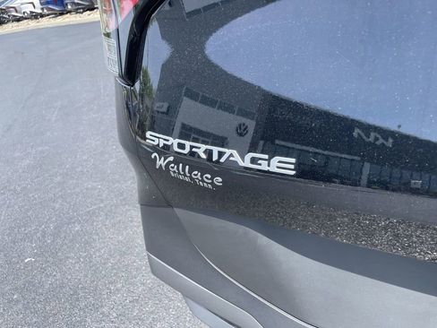 Used 2023 Kia Sportage X-Line w/ X-Line Premium Package AWD/4WD image 7