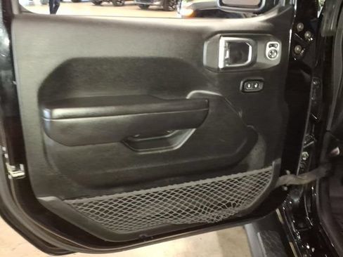 Used 2020 Jeep Wrangler Unlimited Sport AWD/4WD image 11