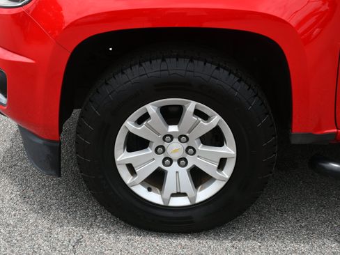 Used 2017 Chevrolet Colorado LT w/ LT Convenience Package RWD image 20