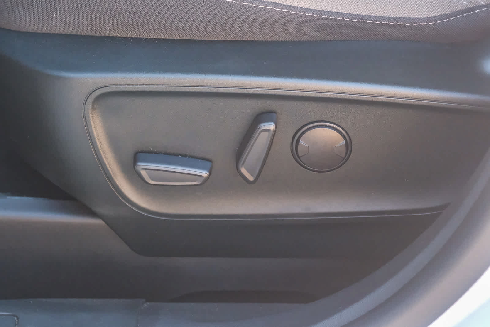 Used 2022 Ford Escape SE AWD/4WD image 23