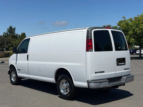 Used 2001 Chevrolet Express 3500 RWD image 5