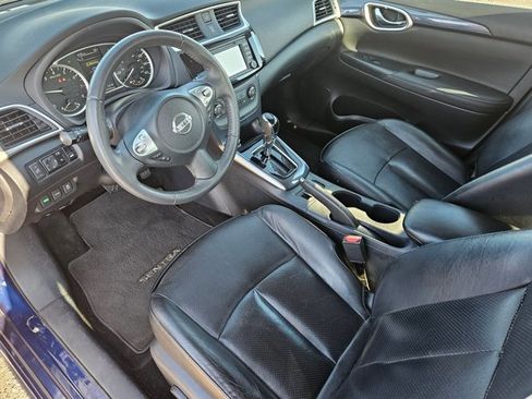 Used 2017 Nissan Sentra SR w/ SR Premium Technology Package image 9