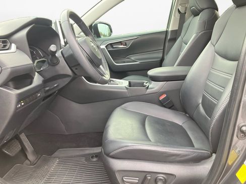 Used 2024 Toyota RAV4 XLE Premium image 11