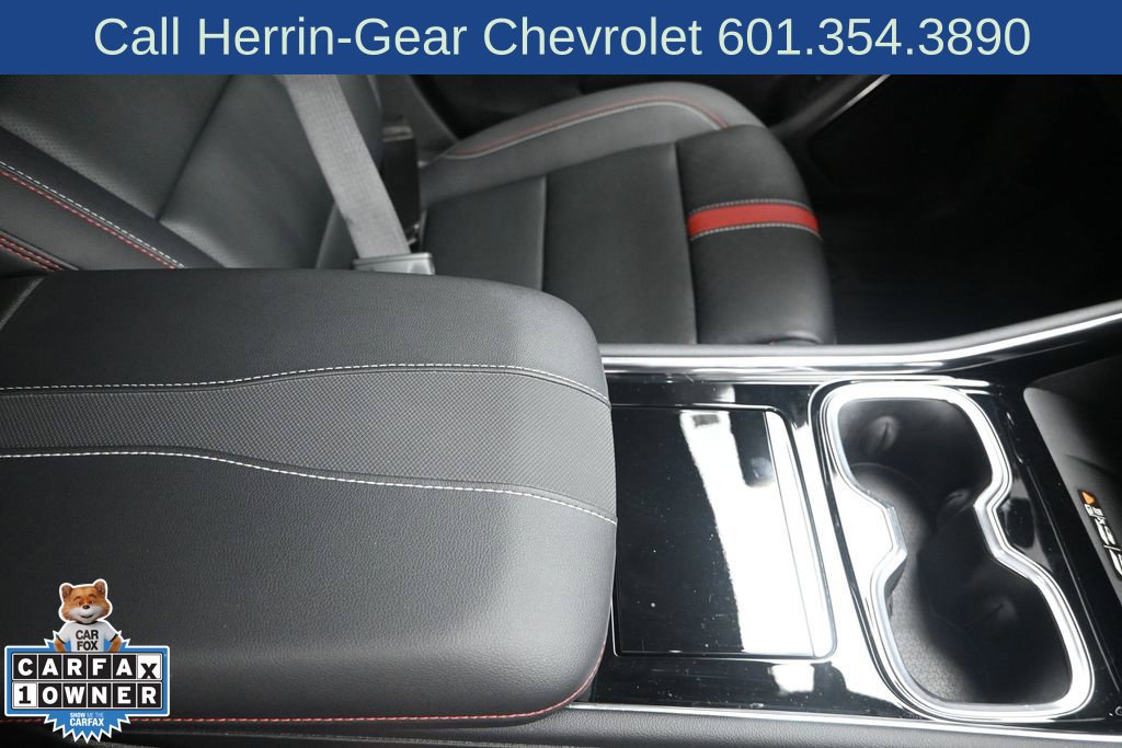 Used 2026 Chevrolet Traverse RS w/ LPO, Floor Liner Package FWD image 27