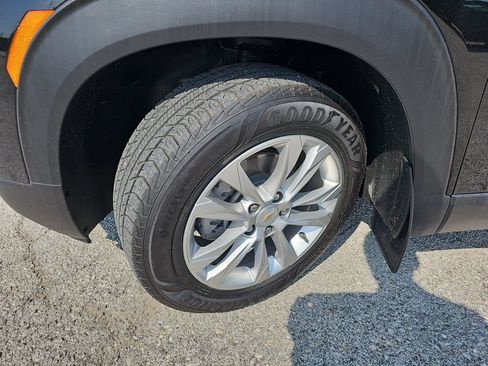 Used 2023 Chevrolet TrailBlazer LS FWD image 35