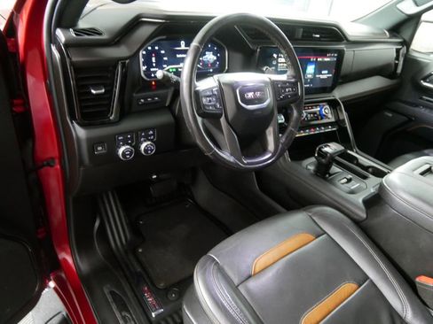 Used 2022 GMC Sierra 1500 AT4 w/ Technology Package image 13