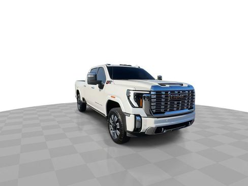 Certified 2025 GMC Sierra 2500 Denali w/ Max Trailering Package image 2