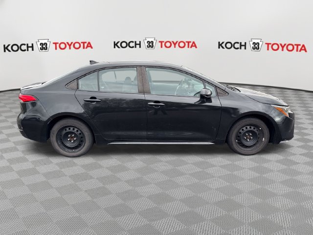 Used 2022 Toyota Corolla LE FWD image 9