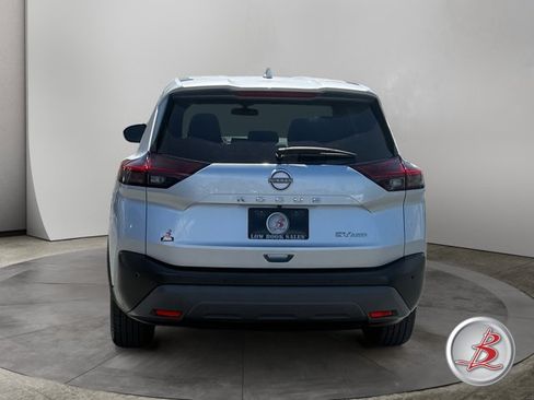 Used 2023 Nissan Rogue SV AWD/4WD image 6