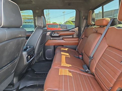 Used 2023 GMC Sierra 1500 Denali Ultimate image 13