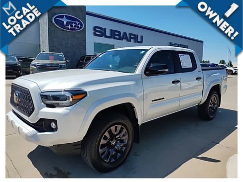 Used 2022 Toyota Tacoma Limited w/ Nightshade Package AWD/4WD image 2