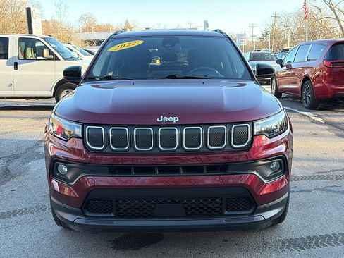 Certified 2022 Jeep Compass Latitude image 8