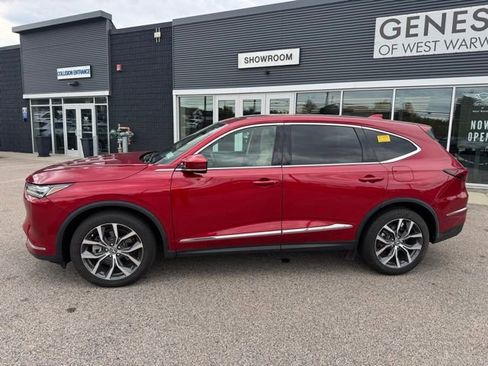 Used 2023 Acura MDX SH-AWD w/ Technology Package image 4